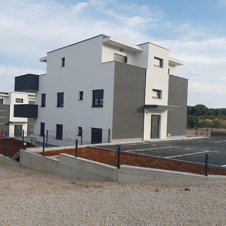 Black&White 2 Apartment Krk Island Luaran gambar
