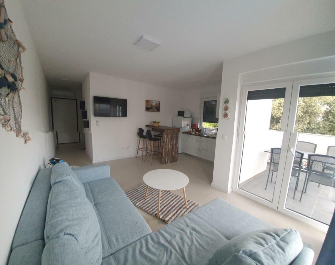 Black&White 2 Apartment Krk Island Luaran gambar