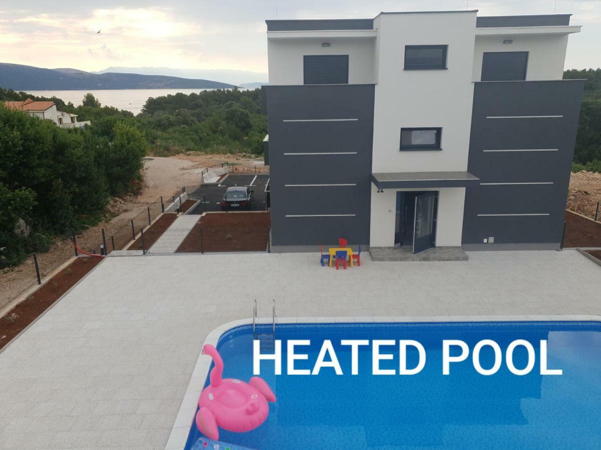 Black&White 2 Apartment Krk Island Luaran gambar