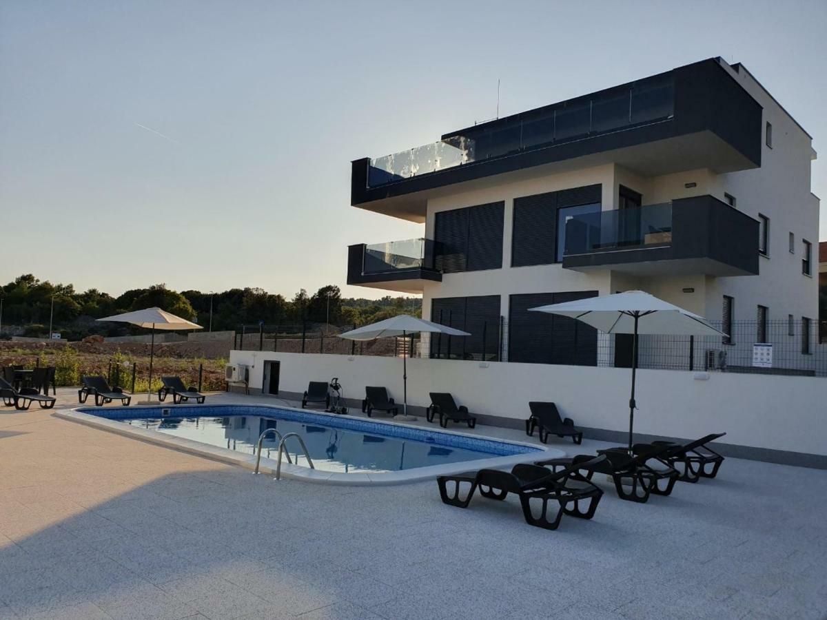 Black&White 2 Apartment Krk Island Luaran gambar